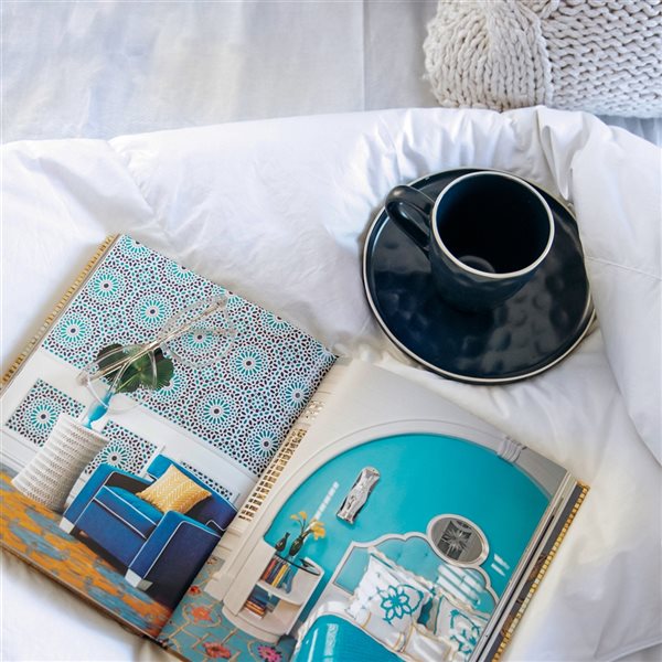 Highland Feather White Queen Cotton Comforter with Duck Down Fill