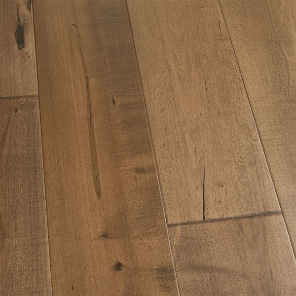 Villa Barcelona 7 1/2 x 1/2-in Prefinished Maple Bordeta Wirebrushed Engineered Hardwood Flooring