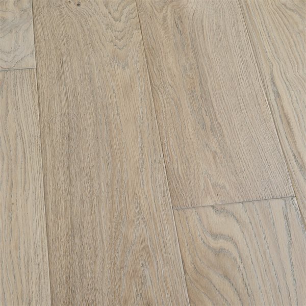 Villa Barcelona 7 1/2 x 1/2-in Prefinished French Oak Miranda Wirebrushed Engineered Hardwood Flooring (Pallet)