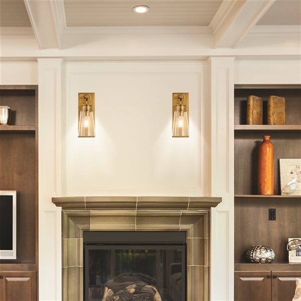 Z-Lite Wentworth 4.5-in W 1-Light Rubbed Brass Transitional Wall Sconce