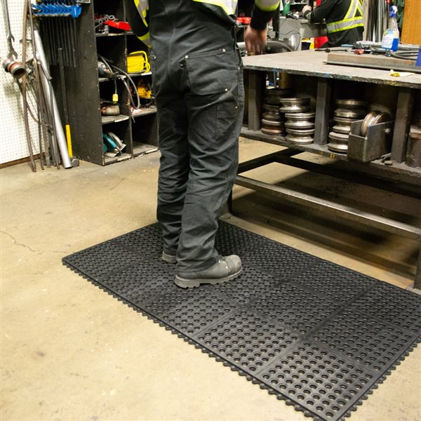 VersaTex 24 x 36 Multipurpose Recycled Rubber Floor Utility Mat