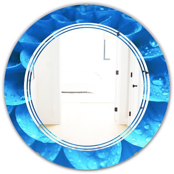 Designart 24-in x 24-in Light Blue Flower and Petals Modern Round Wall ...