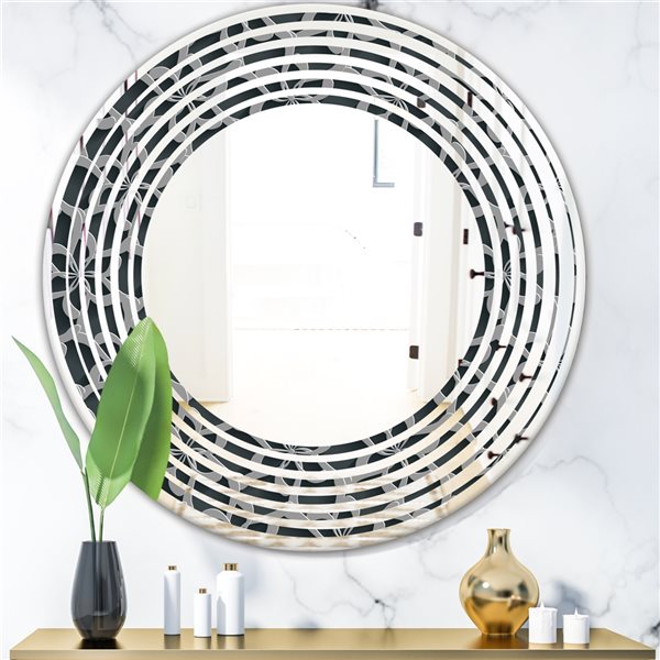 Designart 24-in x 24-in Black Floral 3D Pattern Modern Round Wall Mirror