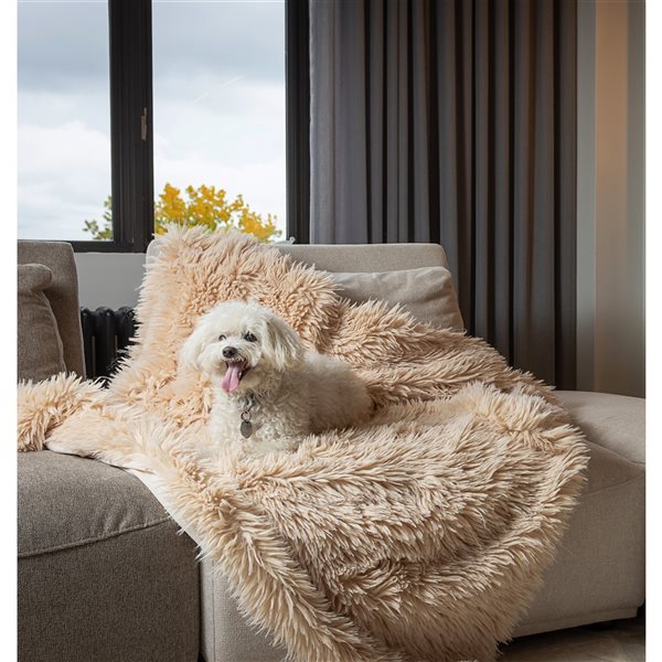 Jeté en polyester de 50 po x 60 po par Luxe Faux Fur, beige tibétain