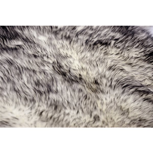 Natural 3-ft x 5-ft Gradient Grey Indoor Sheepskin Rug