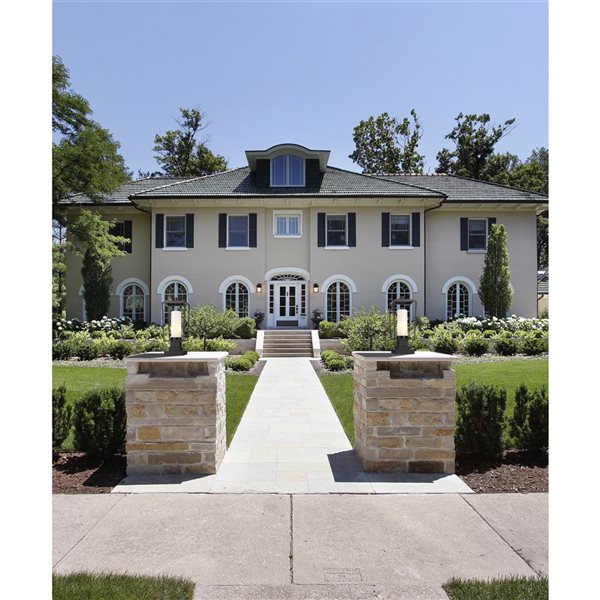 Z-Lite Sheridan 100-Watt 19.75-in Black Transitional Post Light