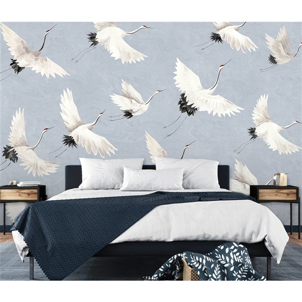 Panneau mural bleu avec oiseaux blancs de REMIX WALLS by Katie Hunt