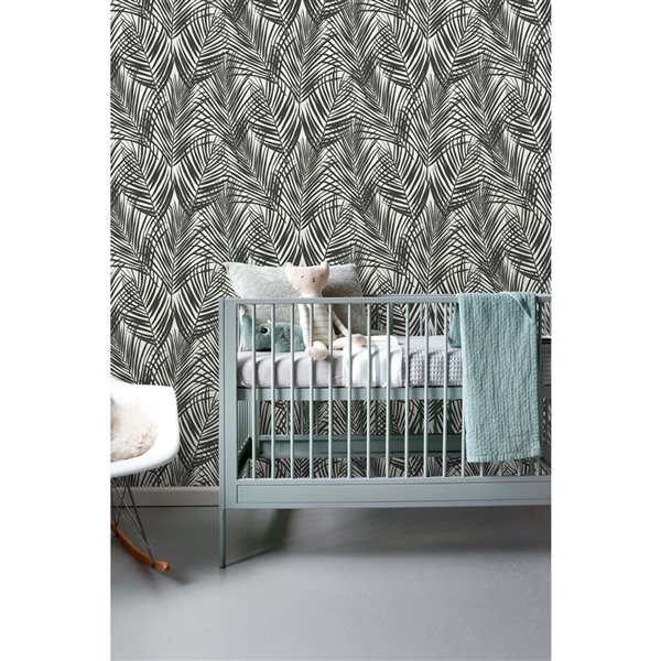 ESTA Home Non-woven Unpasted Fifi Black Palm Frond Wallpaper