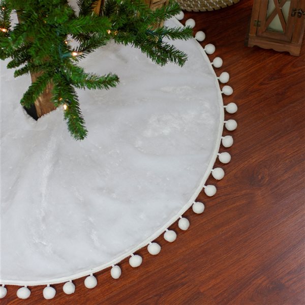 Northlight 48-in White Christmas Tree Skirt