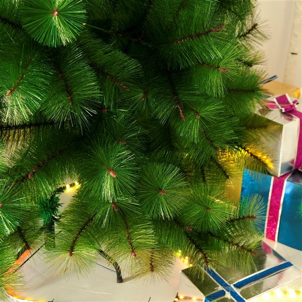 Sapin de Noël artificiel de HomCom de 6,8 pi sur pieds de style épinette régulier, vert