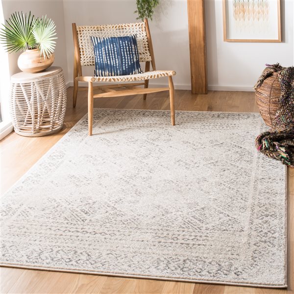 Safavieh Tulum Virden 6-ft x 9-ft Ivory/Grey Rectangular Indoor Distressed/Overdyed Bohemian/Eclectic Area Rug