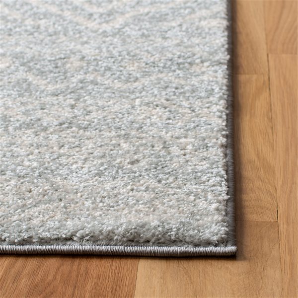 Tapis d'intérieur rectangulaire et abstrait Tulum Logan par Safavieh de 4 pi x 6 pi de style bohème, gris clair et ivoire