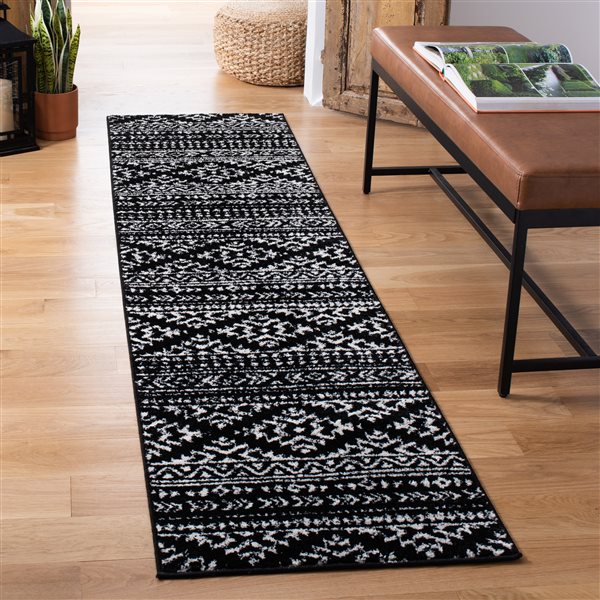 Safavieh Tulum Cibola 2-ft x 9-ft Black/Ivory Rectangular Indoor Abstract Bohemian/Eclectic Runner