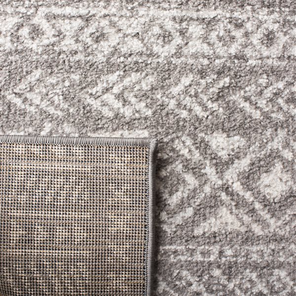 Safavieh Tulum Hobbs 4-ft x 6-ft Dark Grey/Ivory Rectangular Indoor Abstract Bohemian/Eclectic Area Rug