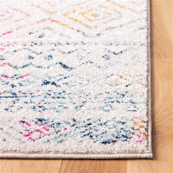 Safavieh Tulum Logan 3-ft x 5-ft Ivory/Fuchsia Rectangular Indoor Abstract Bohemian/Eclectic Throw Rug