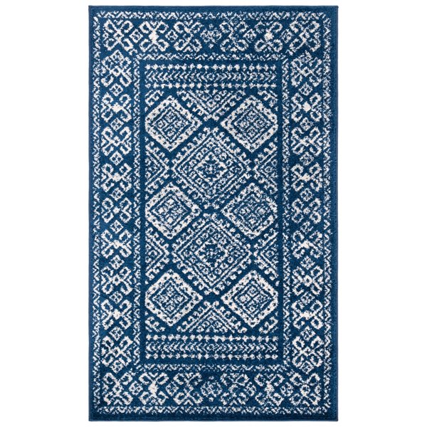 Carpette d'intérieur rectangulaire et délavée Tulum Virden par Safavieh de 3 pi x 5 pi de style bohème, bleu marine et iv…