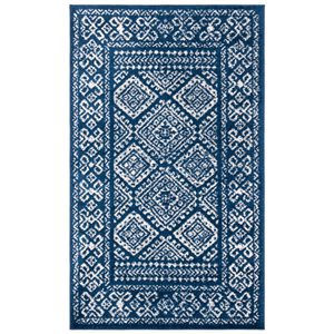 Carpette d'intérieur rectangulaire et délavée Tulum Virden par Safavieh de 3 pi x 5 pi de style bohème, bleu marine et iv…