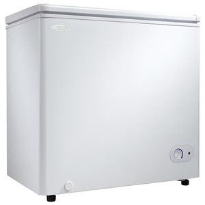 Danby 5.5-cu ft Manual Defrost Chest Freezer - White