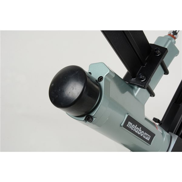 Metabo HPT 15Gauge 1/2in Medium Crown Flooring Pneumatic Stapler