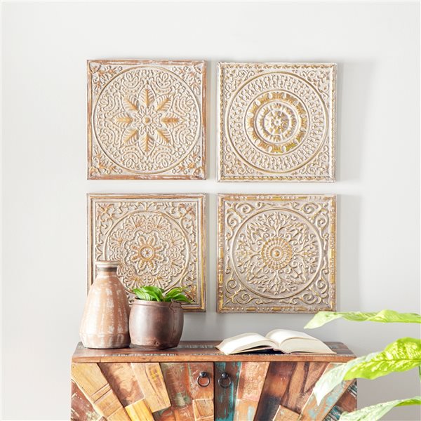 Grayson Lane 17-in x 17-in Gold Metal Eclectic Wall Decor - Set of