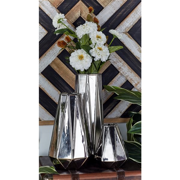 CosmoLiving by Cosmopolitan Silver Glam Stoneware Geometric Vase - Set of 3