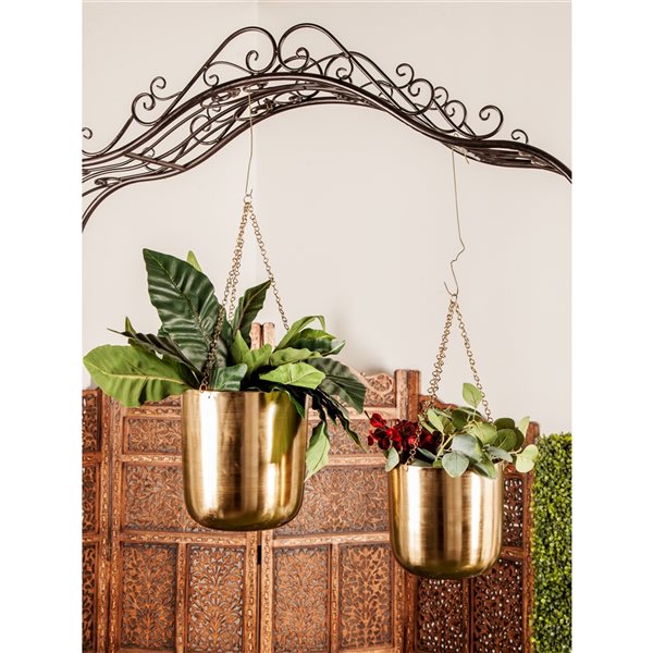 Cosmoliving by Cosmopolitan 10-in W x 11-in H Gold Metal Hanging Wall Planter - 2-Pack