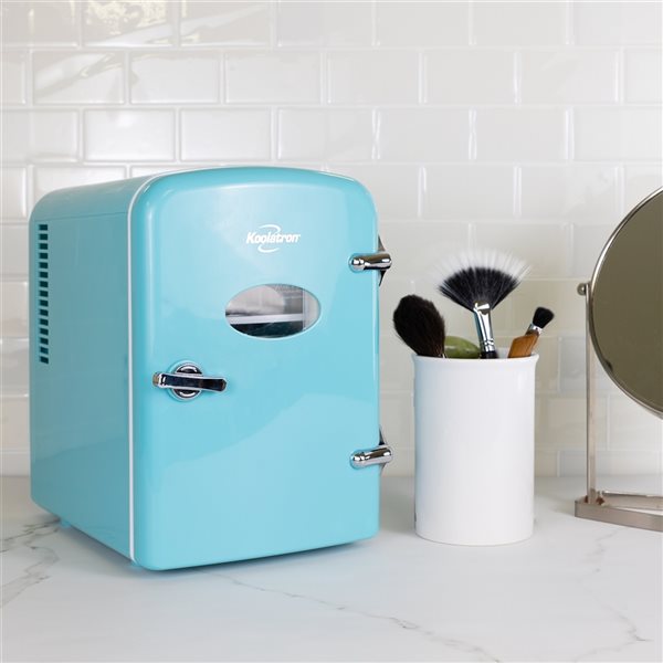 Mini réfrigérateur autoportant Retro par Koolatron turquoise de 0,14 pi3  KRT04G