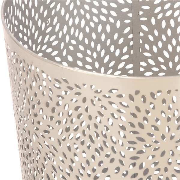 Cosmoliving By Cosmopolitan Contemporary Silver Metal Residential Small Trash Can