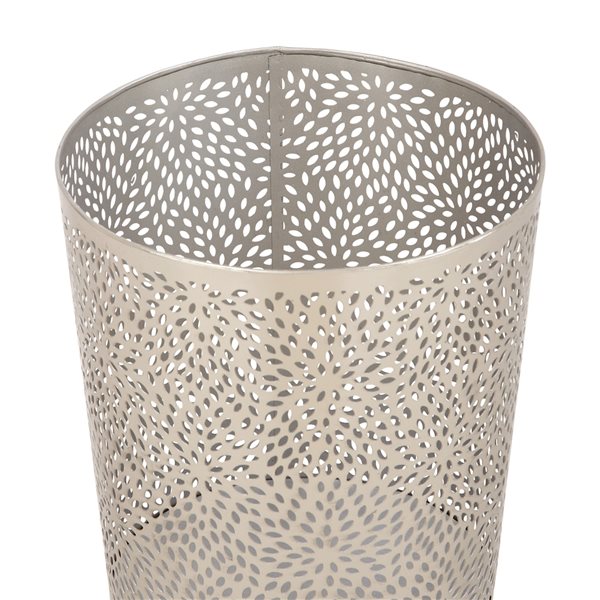 Cosmoliving By Cosmopolitan Contemporary Silver Metal Residential Small Trash Can