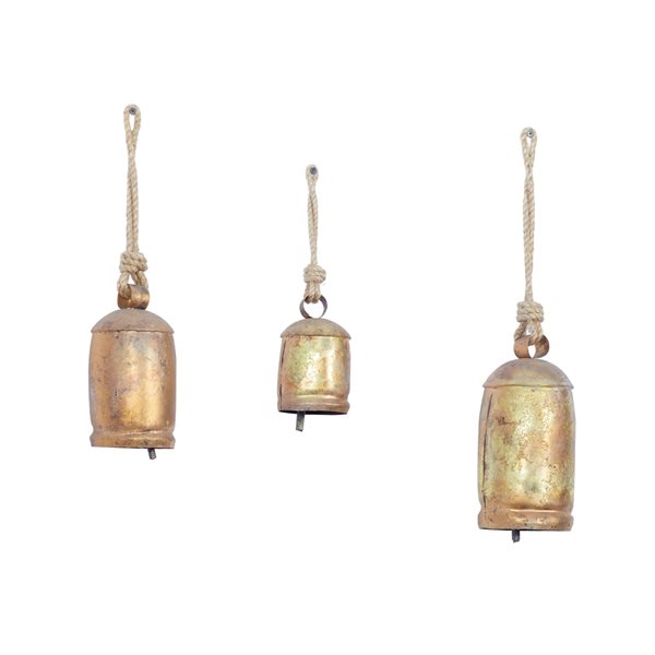 Grayson Lane 22-in Contemporary Gold Metal Chestnuts and Bells