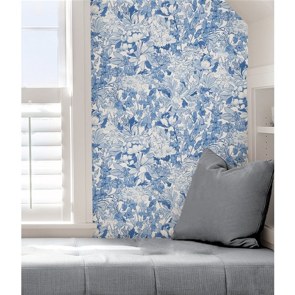 Vera Bradley Toile Foliage . ft. Blue Vinyl Floral Peel and Stick  Wallpaper VBS4027 | RONA