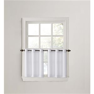 Sun Textile Montego 56-in White Polyester Grommet Tier Curtain