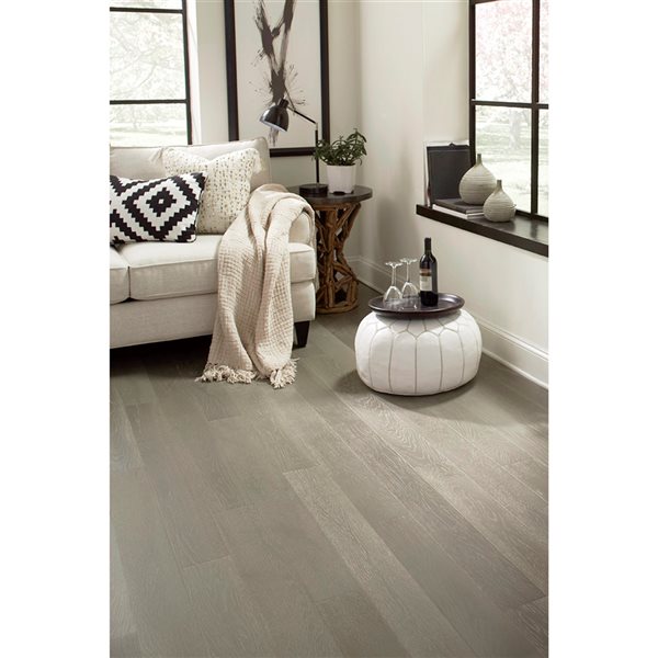 Échantillon de plancher de bois d'ingénierie vieilli Glacier Fog  en chêne par Hydri-Wood