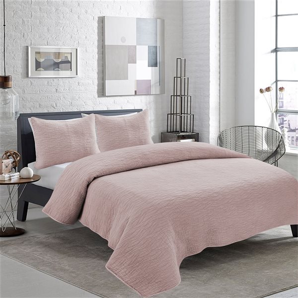 Gouchee Home Carson Pink Queen Quilt Set - 3-Piece