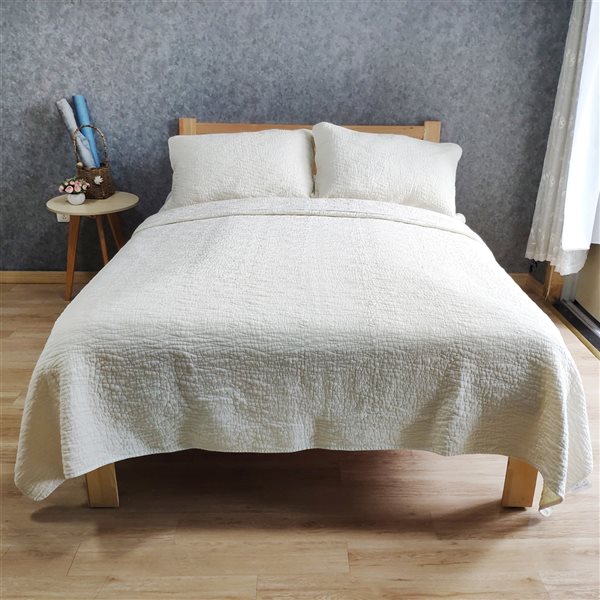 Gouchee Home Carson Off-White Queen Quilt Set - 3-Piece