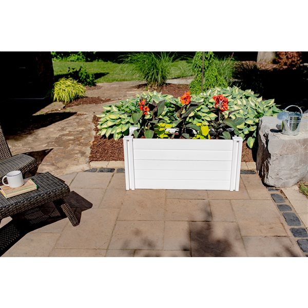 Vita Parklette 39 1/2-in x 19-in White Vinyl Planter with Adjustable False Bottom