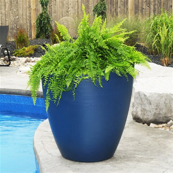 Mayne Modesto 30-in x 34-in Blue Plastic Planter