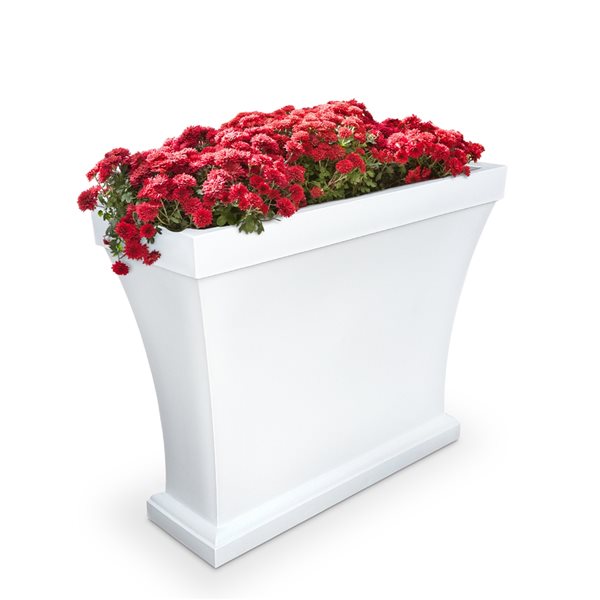 Mayne Bordeaux 15-in x 32-in White Plastic Planter