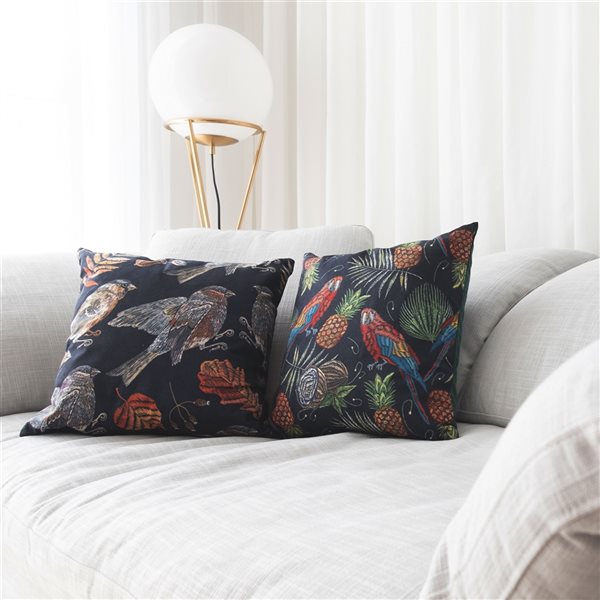 Gouchee Home Panama 18-in x 18-in Square Multicolour Decorative Pillow ...