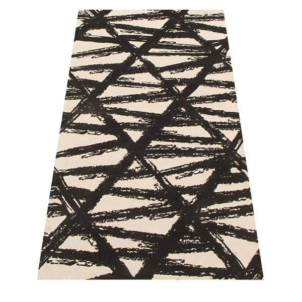 A&E Bath and Shower Leland 2-ft x 8-ft Black/Ivory Rectangular Indoor Geometric Rug