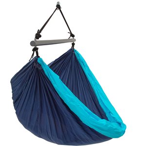 Hamac Parachute portatif bleu marine par Vivere en nylon avec poches intégrées