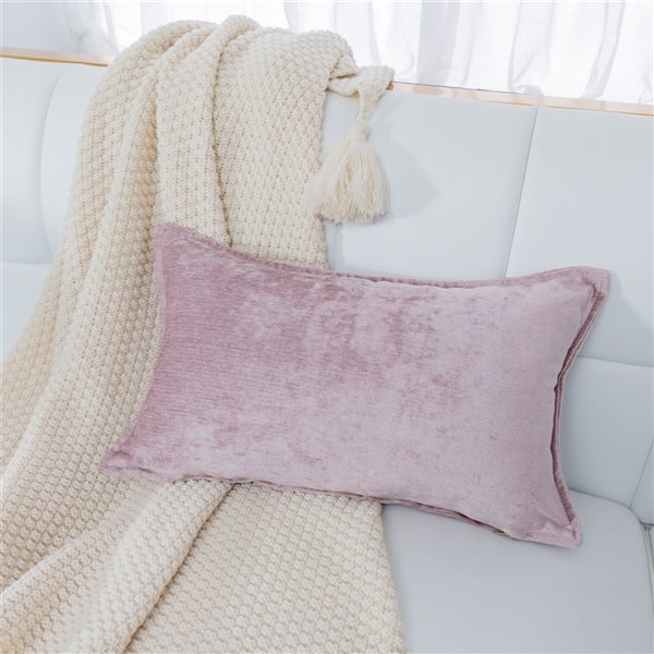 Coussin décoratif rectangulaire lilas de 12 po x 20 po Nicole par Gouchee Home