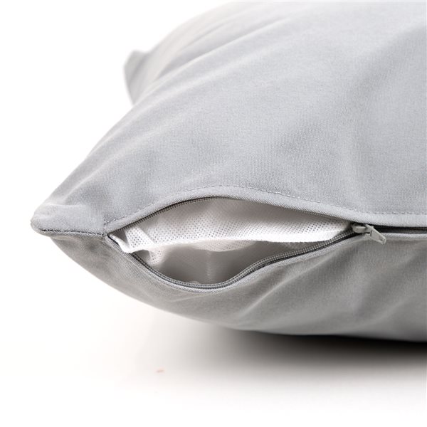 Gouchee Home Soleil 18-in x 18-in Square Silver Throw Pillow