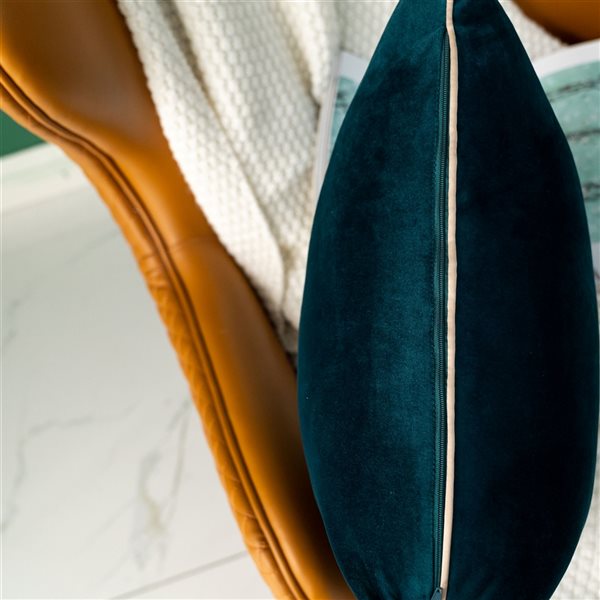 Gouchee Home Solid Velvet 18-in x 18-in Square Teal Throw Pillow