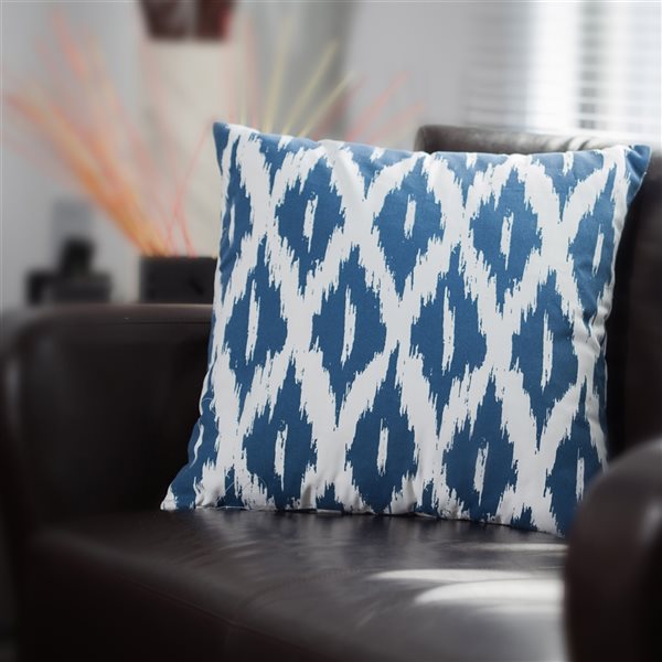 Indigo and white throw pillows best sale