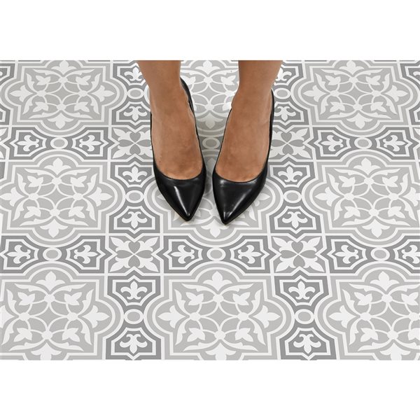 Tuile en vinyle gris et blanc Cheverny par FloorPops de 12 po x 12 po, ensemble de 10