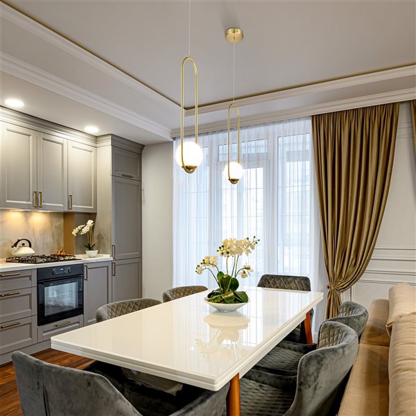 VONN Lighting Capri 7-in Integrated LED ETL Certified Antique Brass Pendant with Glass Shade