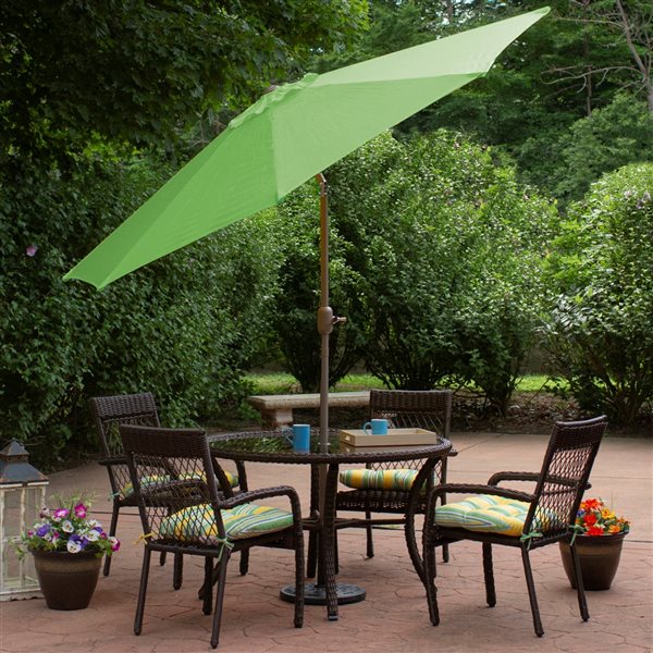 Northlight 9-ft Octagonal Green Market Patio Umbrella with Crank Mechanism