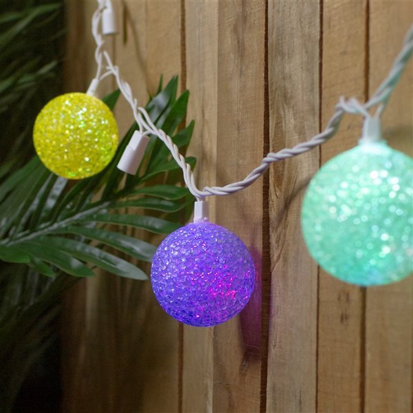 NorthLight 7.5-ft 10-Light Plug-in Colour-Changing Globe LED String Lights