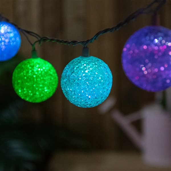 NorthLight 7.5-ft 10-Light Plug-in Colour-Changing Globe LED String Lights